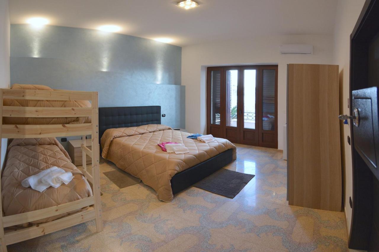 Bed & Breakfast "Mazzini" レヴェラーノ エクステリア 写真