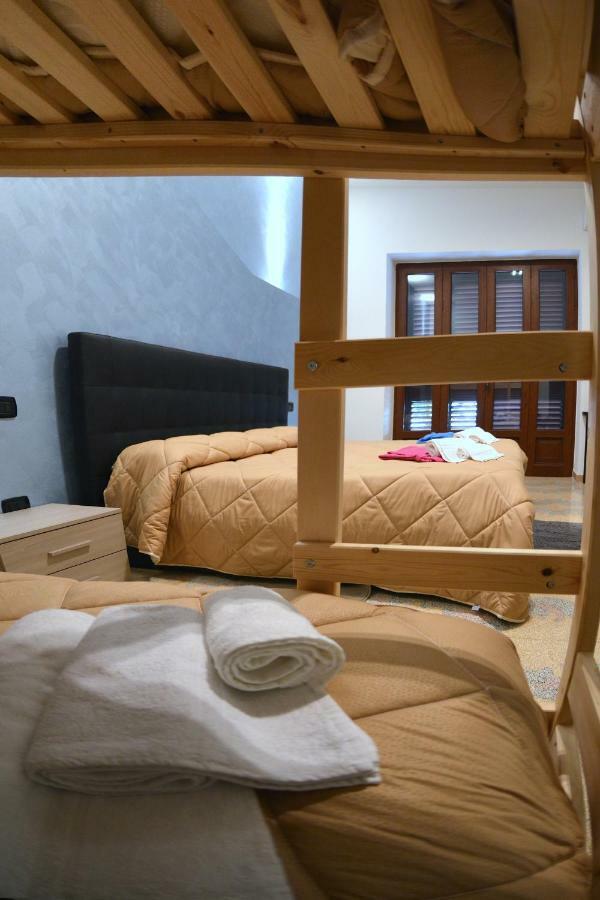 Bed & Breakfast "Mazzini" レヴェラーノ エクステリア 写真