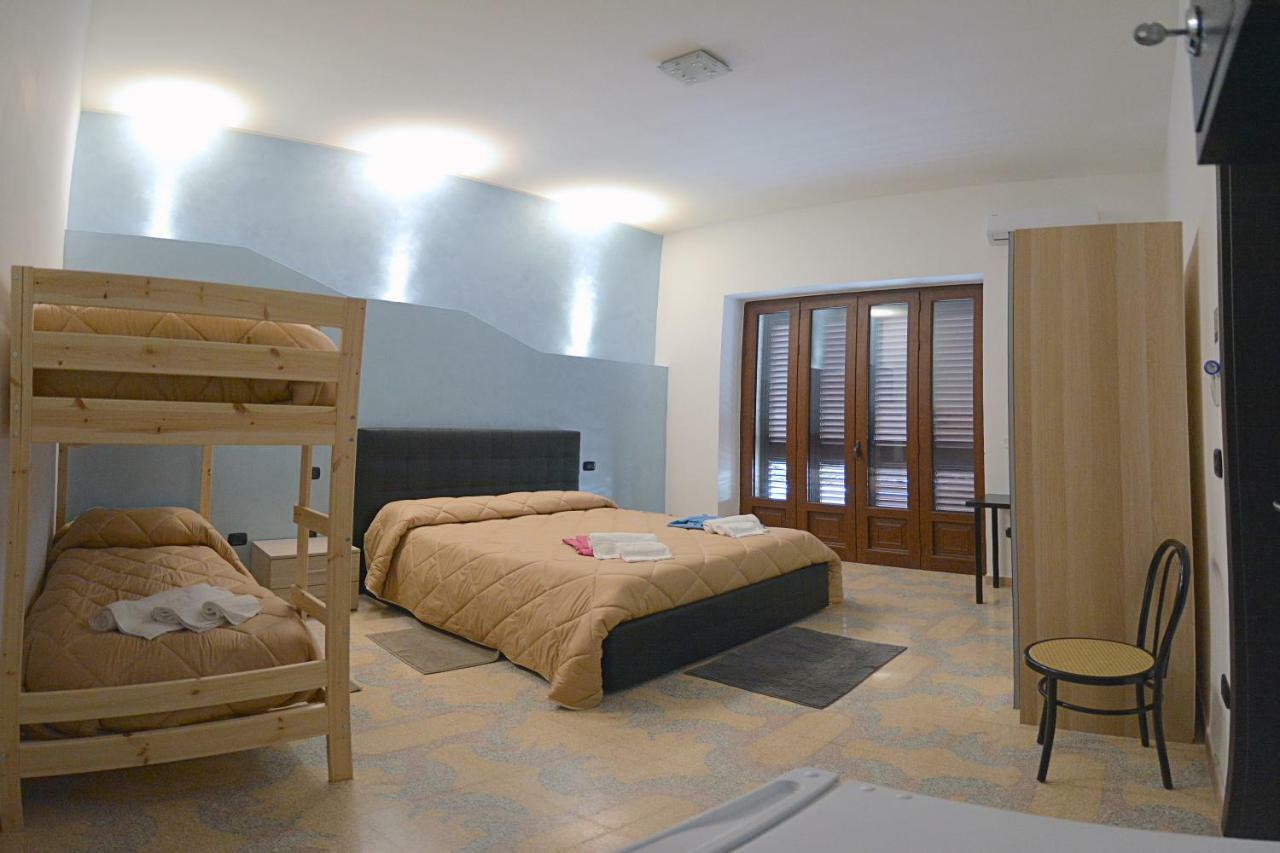 Bed & Breakfast "Mazzini" レヴェラーノ エクステリア 写真